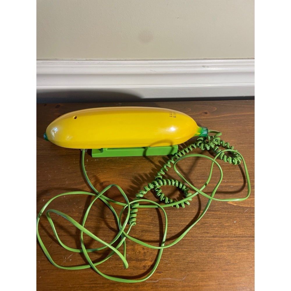 Vintage Banana Novelty Landline Telephone BP-302 Retro Kitsch Yellow Green Phone